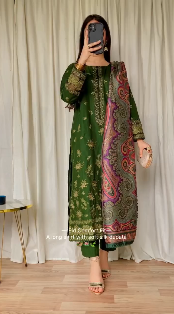 Zara Shahjahan Shawl’22 | GULNAR